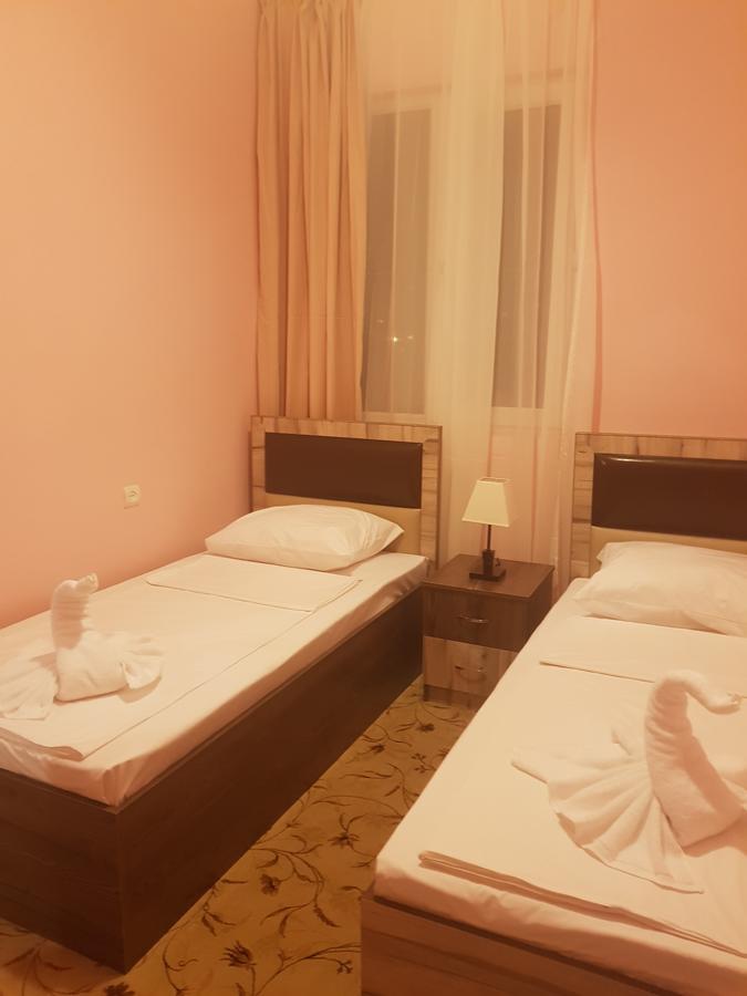 Bloor Hotel エレバン エクステリア 写真